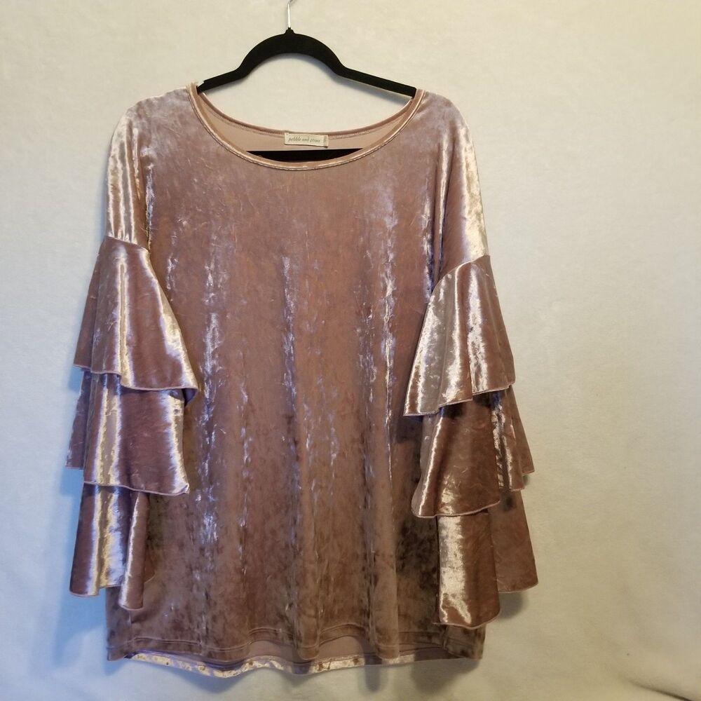 Pebble and Stone 1X Top Crushed Velvet Blush Pink Layered Bell Sleeve Holiday